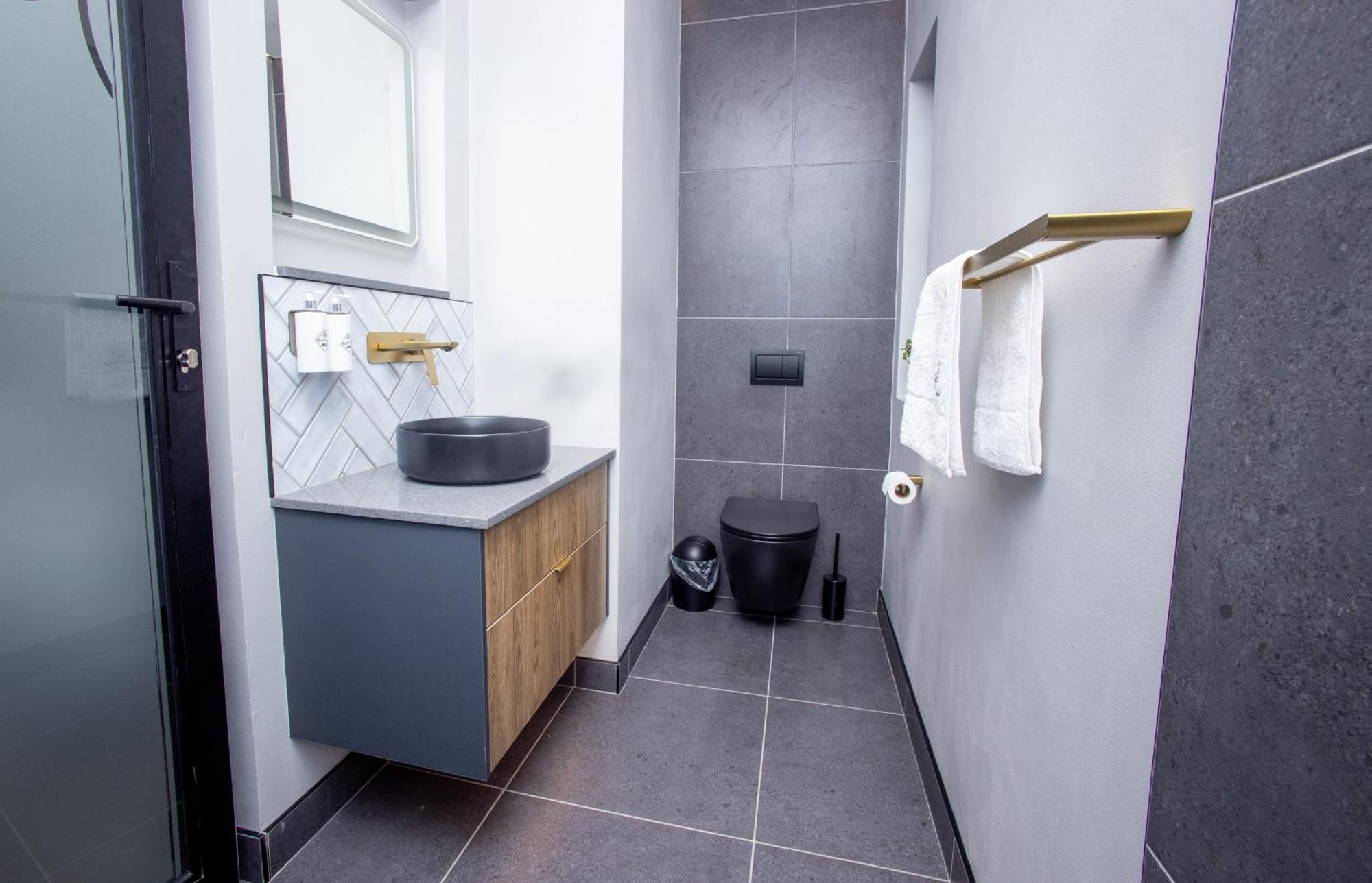 Coral Wood Self Catering Suites And B&B East London Εξωτερικό φωτογραφία